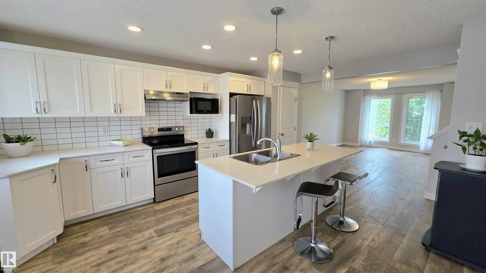 803 Secord BV NW NW, Edmonton