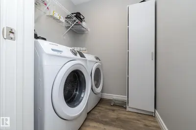 Photo 4 of 803 Secord BV NW NW