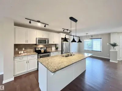 Photo 3 of 1128 177 ST NW