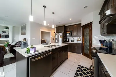 Photo 4 of 6217 167A avenue NW