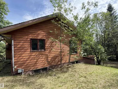 Photo 2 of #7 53104 RGE ROAD 13
