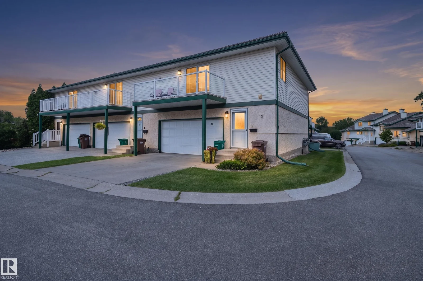 #19 11 HUNCHAK WY, St. Albert