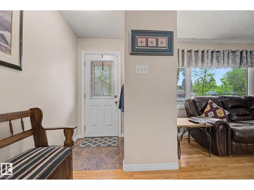 37 SUNNYSIDE CR