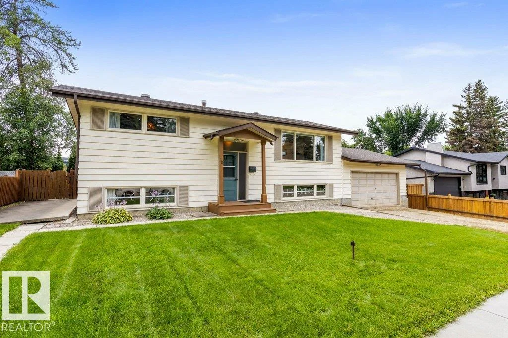 10 SCARBORO PL, St. Albert