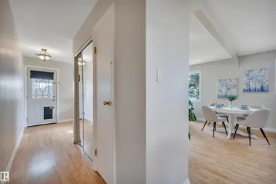 Photo 2 of 148 CORINTHIA DR