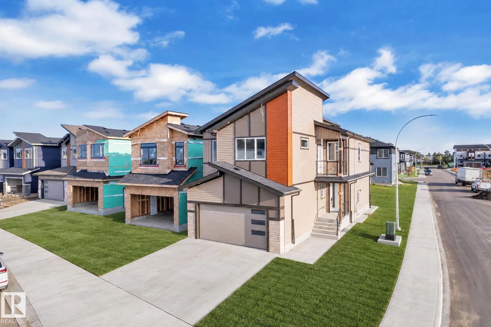 2039 156 AV NW NW, Edmonton