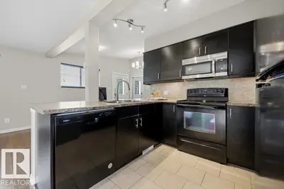 Photo 4 of 7119 136 AV NW