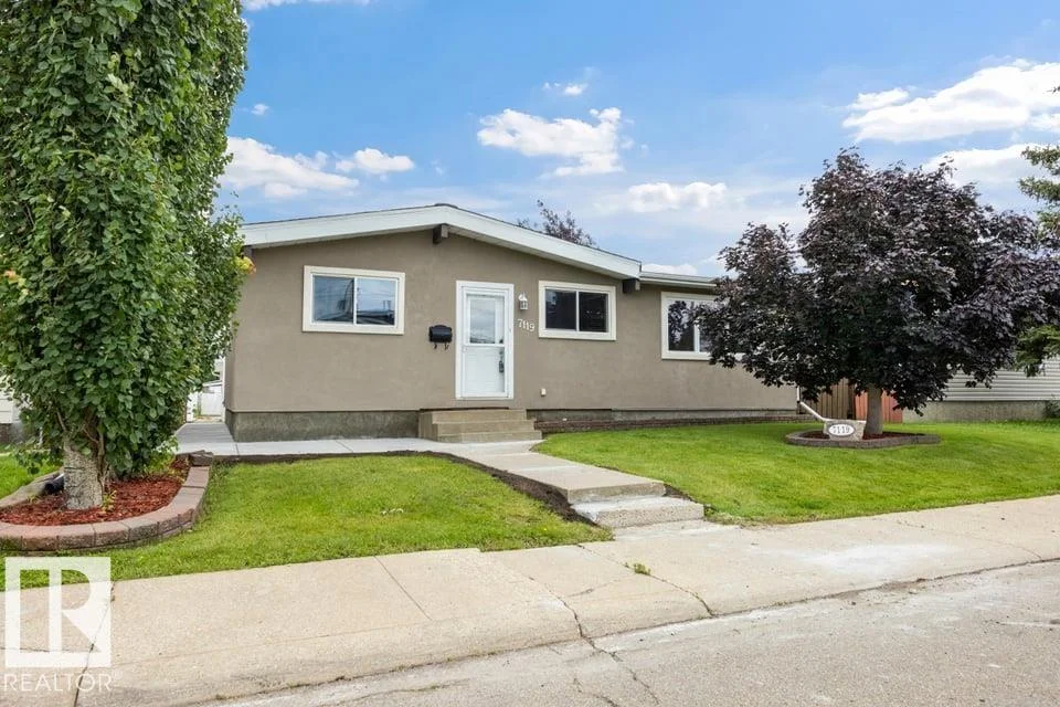 7119 136 AV NW, Edmonton