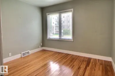 Photo 3 of 11336 83 ST NW