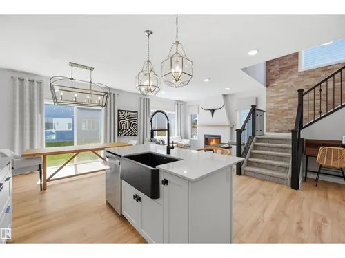 3243 DIXON WY SW