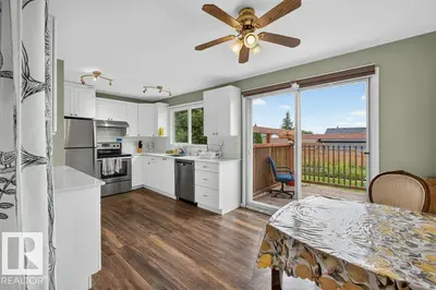 Photo 2 of 6230 36A AV NW