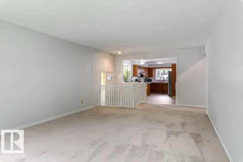 11217 38 ST NW