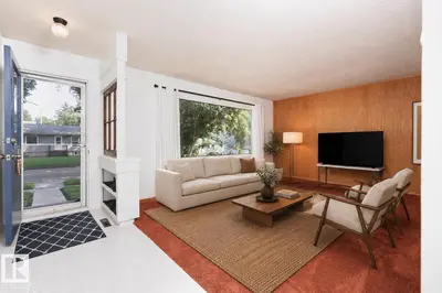 Photo 1 of 3829 113 AV NW
