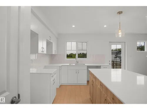 13131 214 ST NW