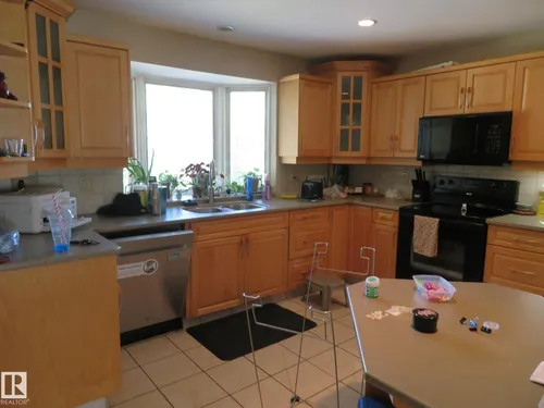 10720 57 AV NW