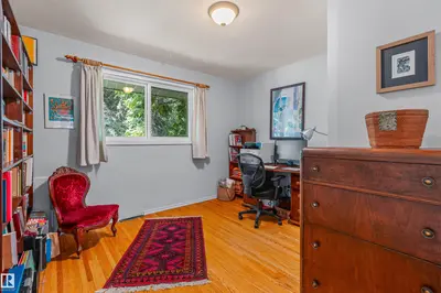 Photo 4 of 6811 101A AV NW