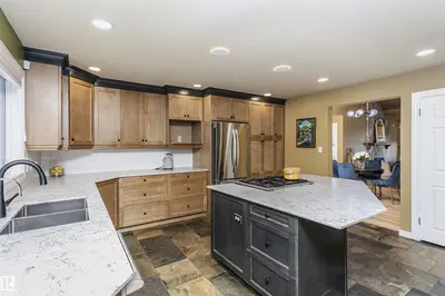Photo 2 of 15104 42 AV NW