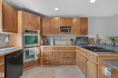 Photo 4 of 56505 RGE ROAD 233