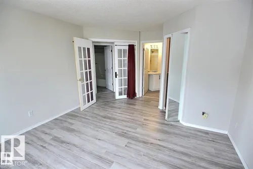9457 156 ST NW