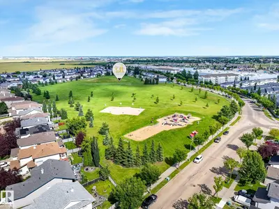 Photo 4 of 30 SHOREWOOD CR