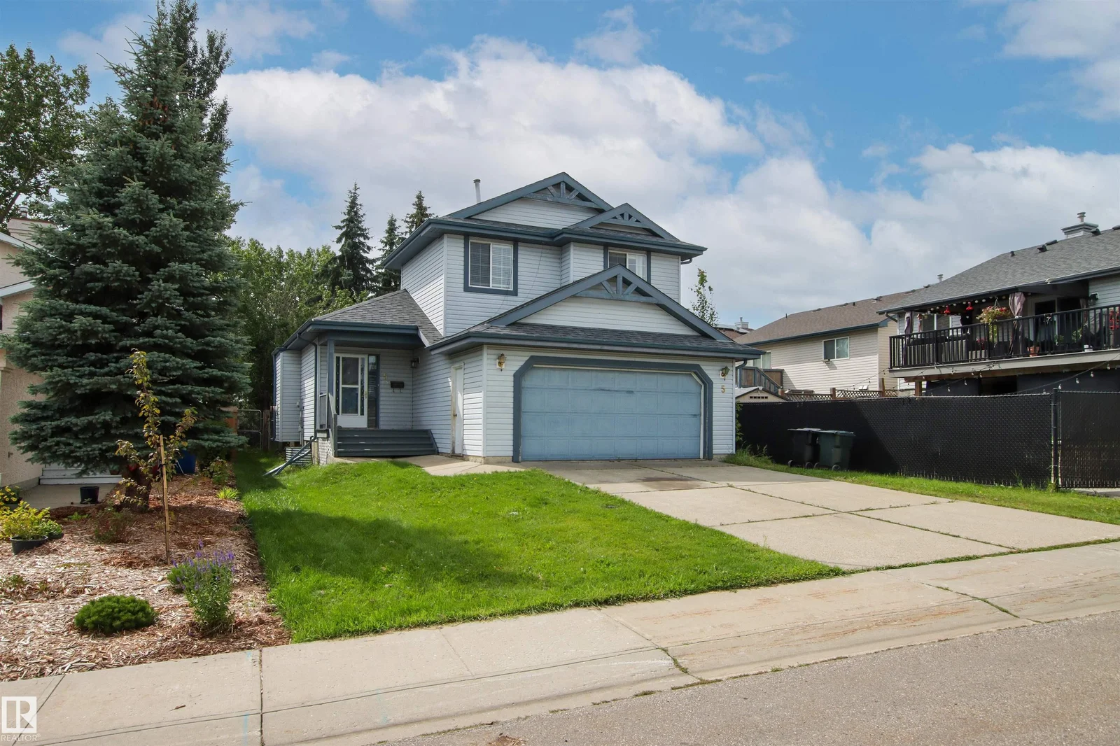 5 LINDSAY AV, Spruce Grove