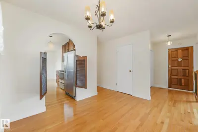 Photo 4 of 11415 149 AV NW