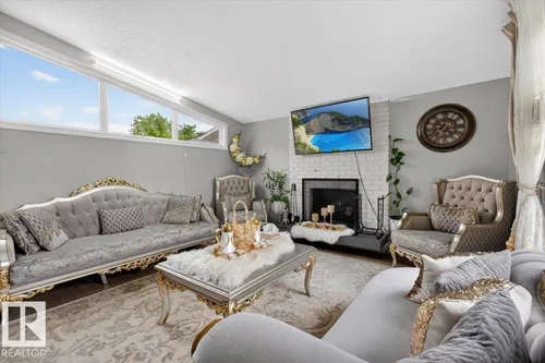 11940 152B AV NW