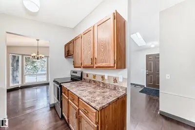 Photo 4 of 8516 190 ST NW