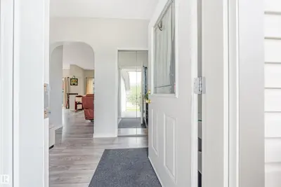 Photo 2 of 37 BIRCHMONT CR