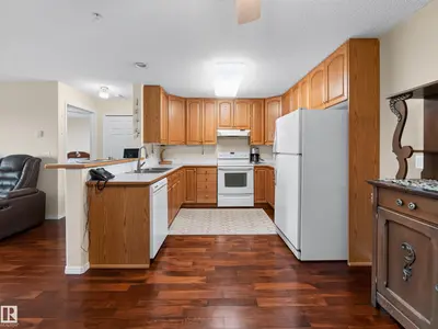Photo 2 of #307 70 CRYSTAL LN