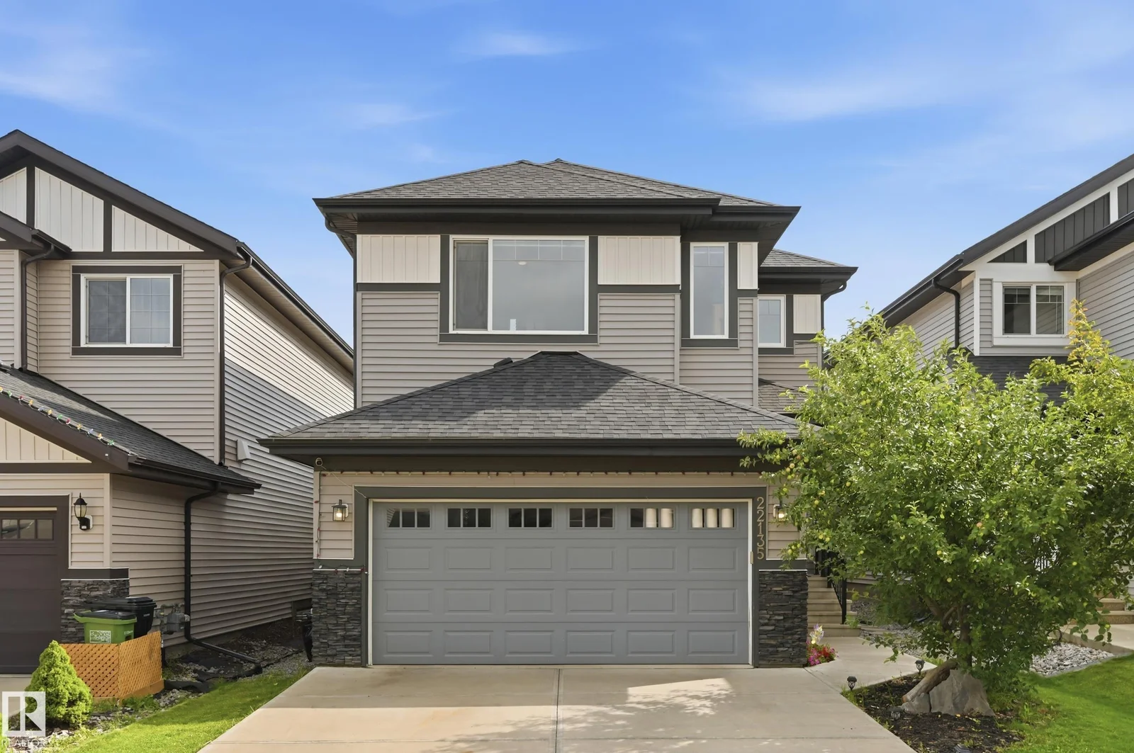 22135 96 AV NW, Edmonton
