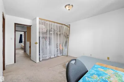 Photo 2 of 2730 105 ST NW