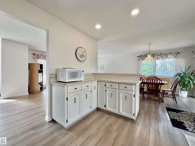 Photo 3 of 2423 83 ST NW