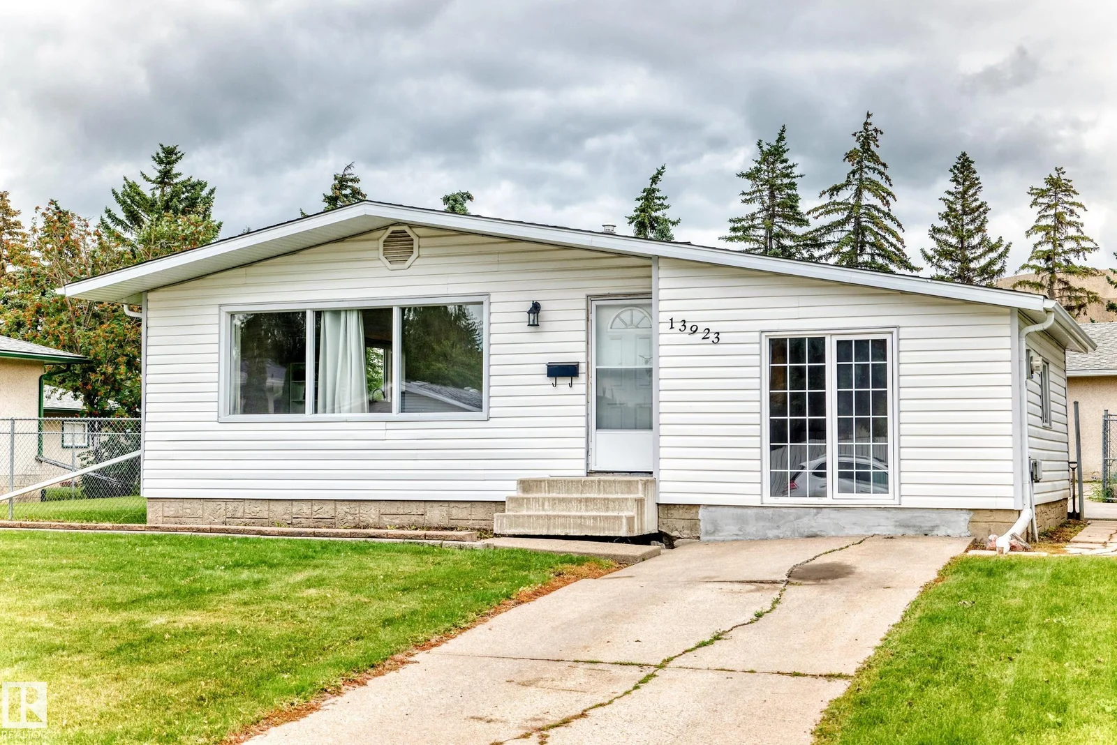 13923 70 ST NW, Edmonton