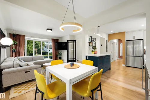10732 129 ST NW