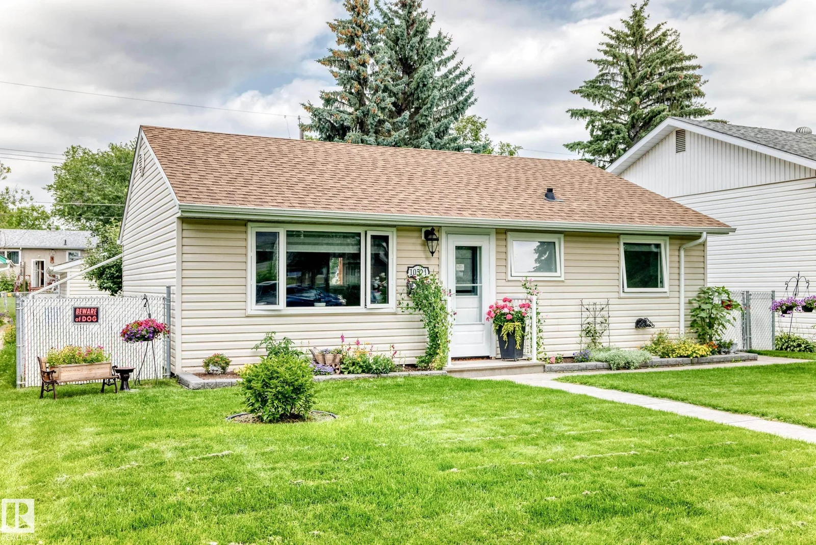 10524 128 AV NW, Edmonton