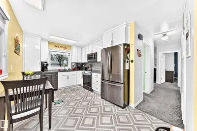 Photo 2 of 10524 128 AV NW
