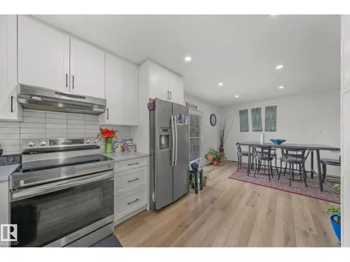 4119 18 AV NW