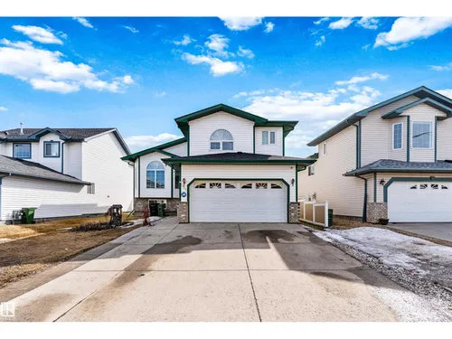 2915 151A AV NW