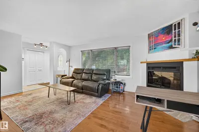 Photo 4 of 14804 95 AV NW