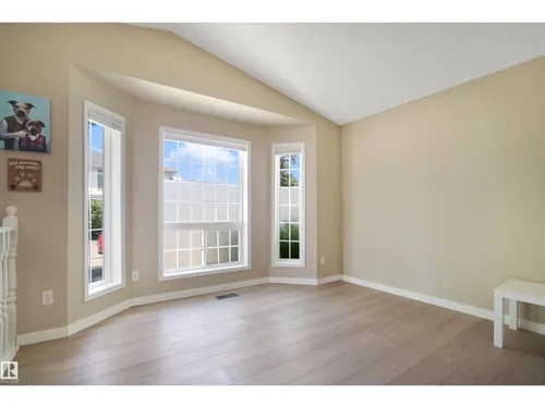 #46 3311 58 ST NW