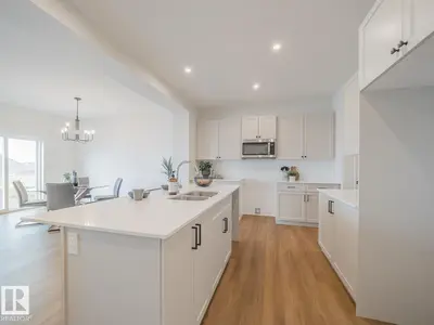 Photo 4 of 7005 176A AV NW