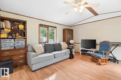 Photo 3 of 4740 47 ST