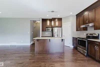 Photo 2 of 15839 10 AV SW