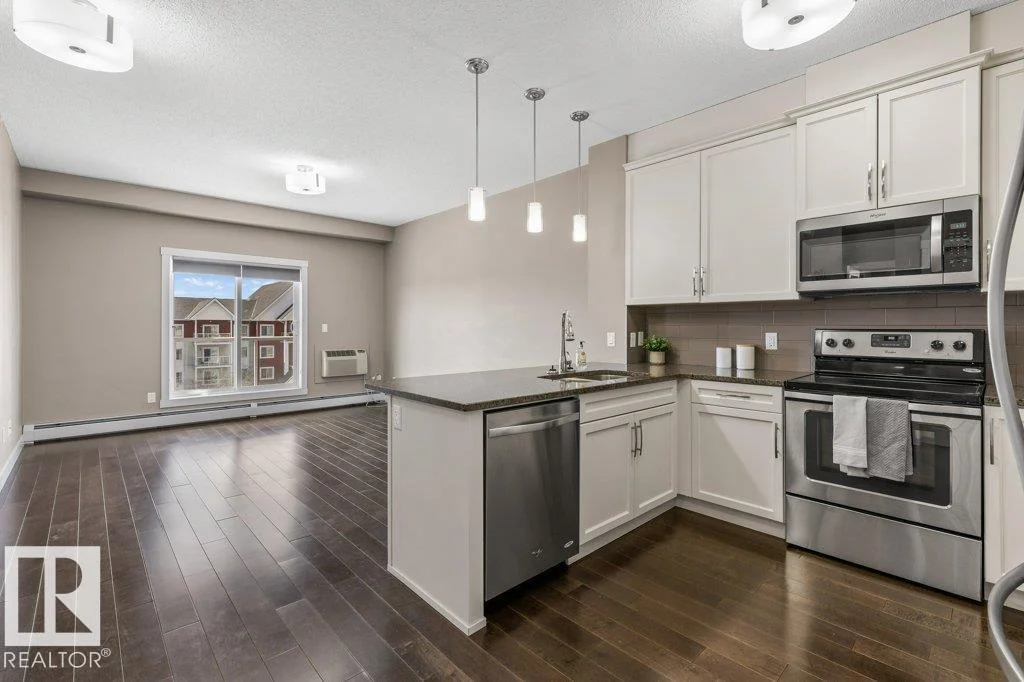 #409 2207 44 AV NW, Edmonton
