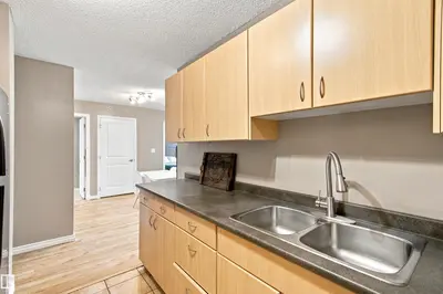 Photo 4 of #504 10180 104 ST NW
