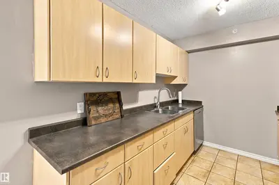 Photo 2 of #504 10180 104 ST NW