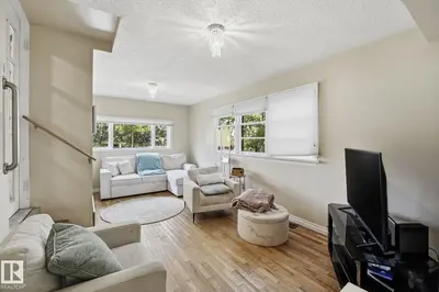 Photo 4 of 9107 118 ST NW
