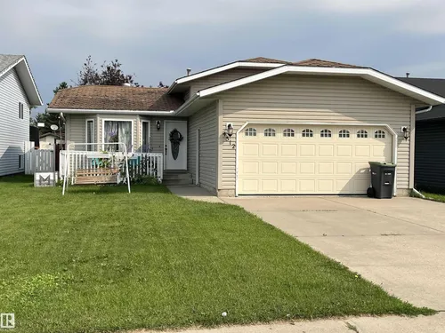 4512 49 AV