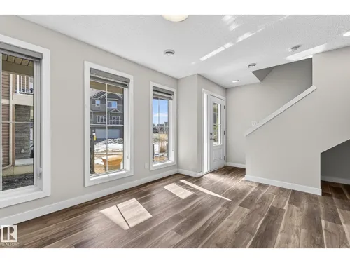 #45 1051 GRAYDON HILL BV SW